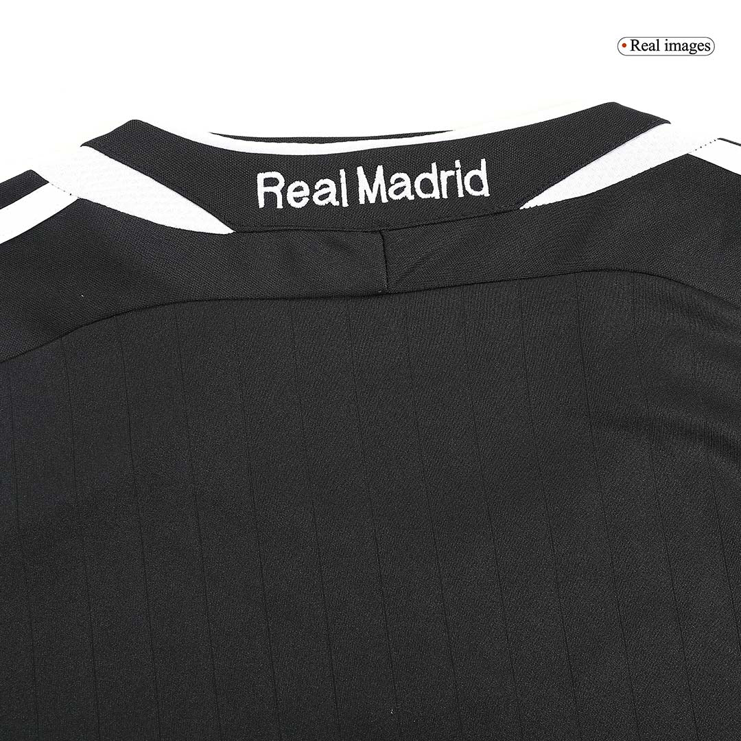 Retro SERGIO RAMOS #4 Real Madrid Mens Away Long Sleeve Soccer Jersey 2006/07 Black
