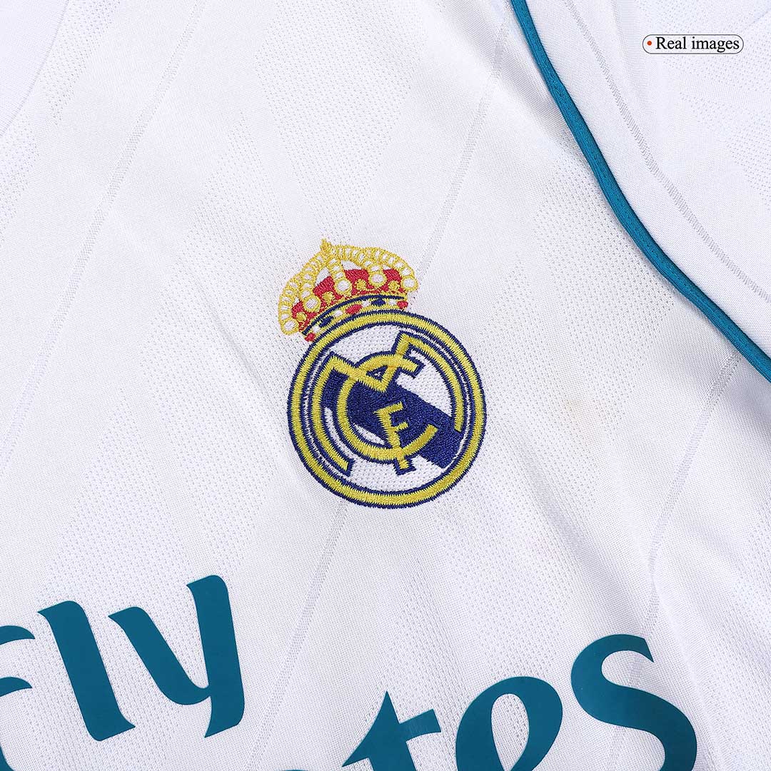 Retro SERGIO RAMOS #4 Real Madrid Mens Home Soccer Jersey 2017/18 White
