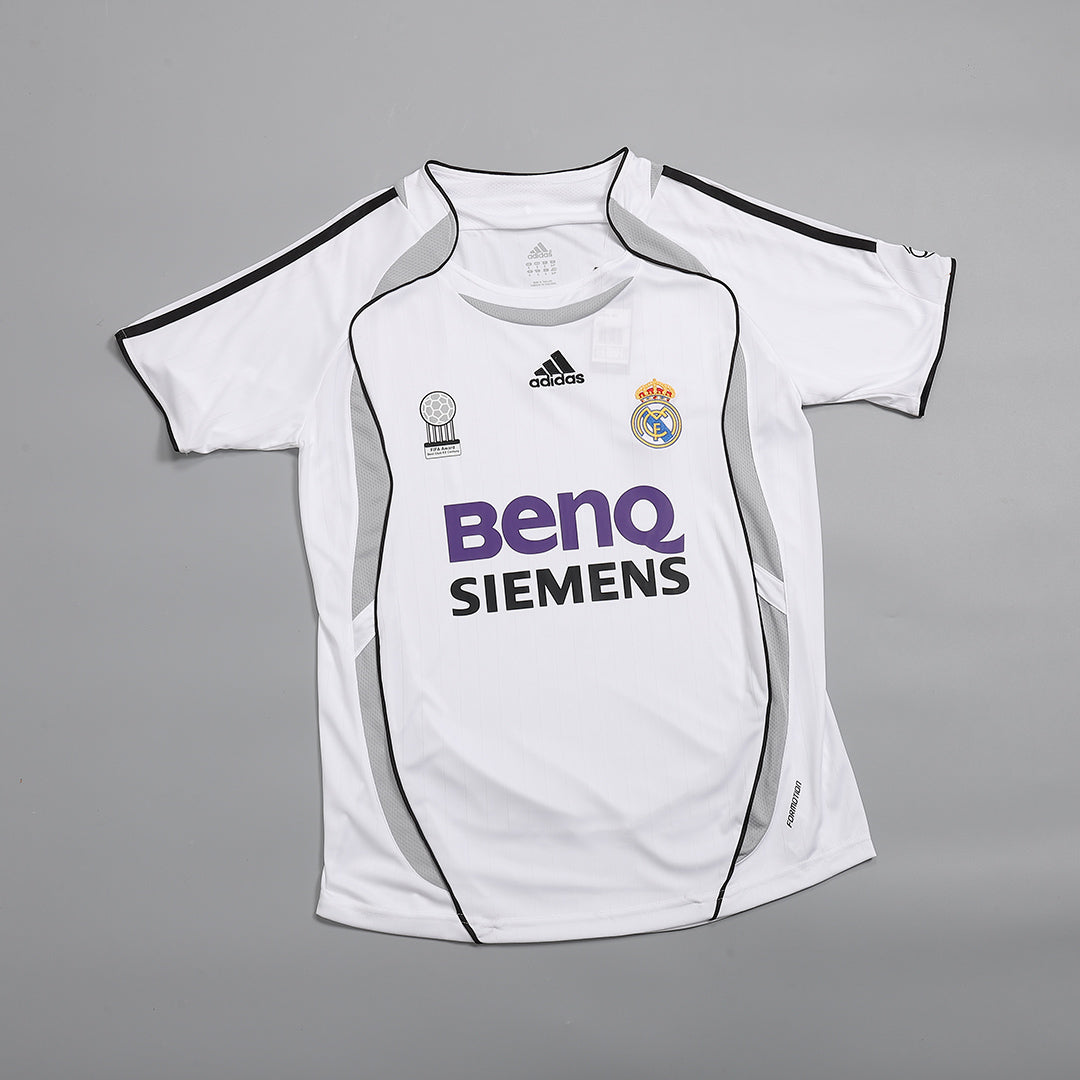 Retro BECKHAM #23 Real Madrid Mens Home Soccer Jersey 2006/07 White
