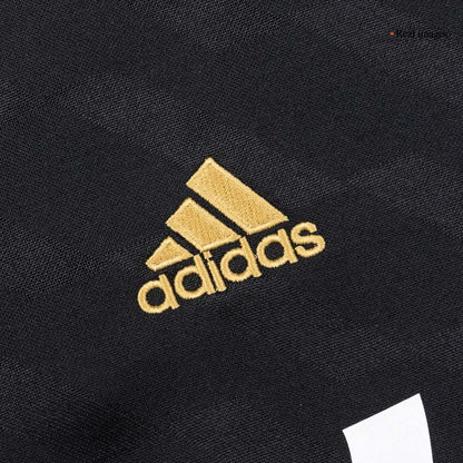 Retro Real Madrid Mens Away Long Sleeve Soccer Jersey 2011/12 Black