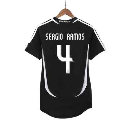Retro SERGIO RAMOS #4 Real Madrid Mens Away Soccer Jersey 2006/07 Black