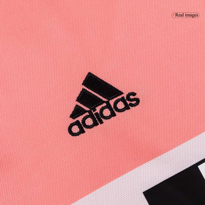 Retro Juventus Mens Away Long Sleeve Soccer Jersey 2015/16 Pink