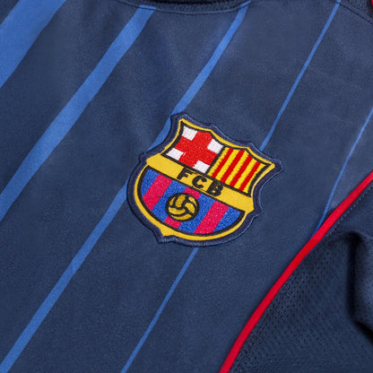 Retro RONALDINHO #10 Barcelona Mens Away Soccer Jersey 2004/05 Blue