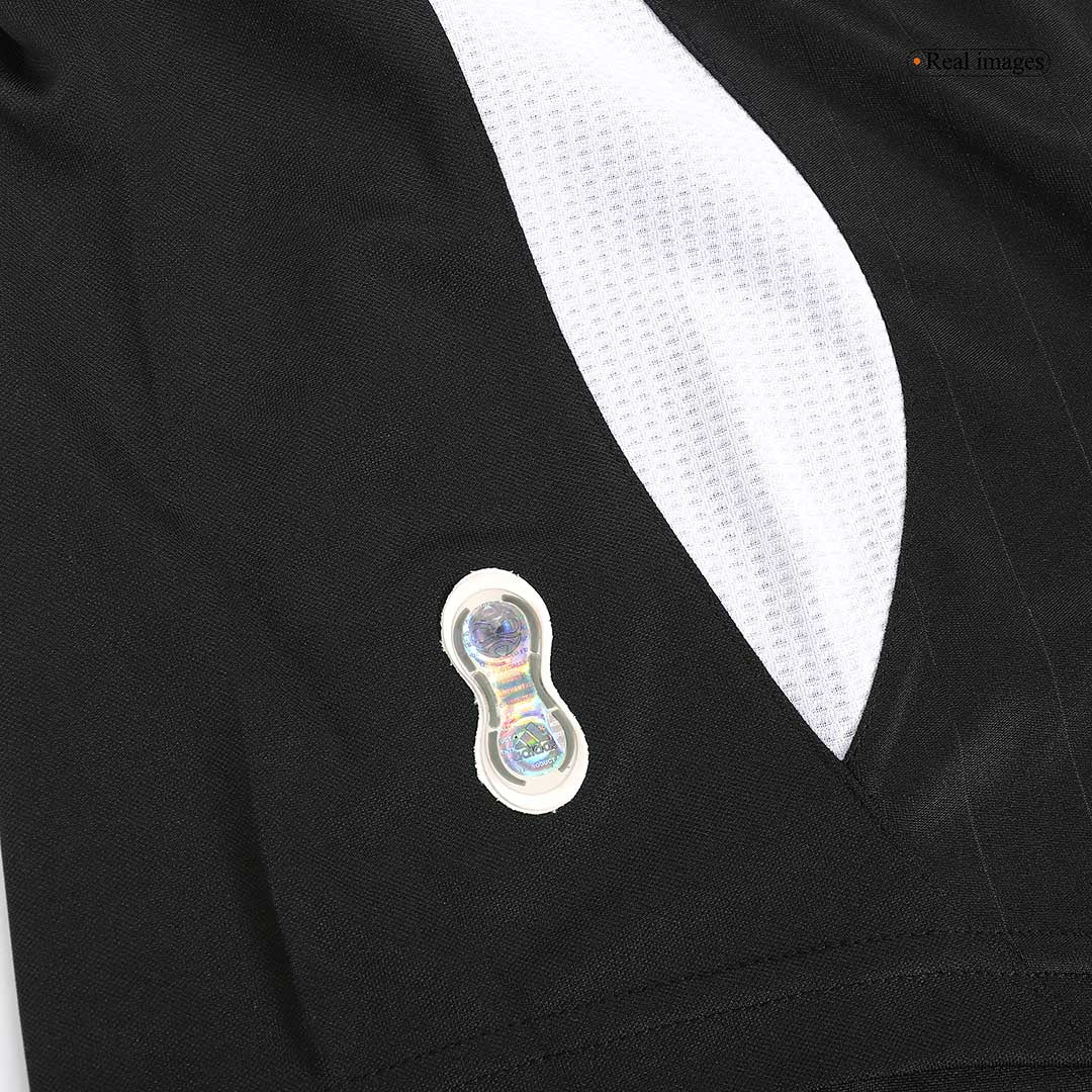 Retro SERGIO RAMOS #4 Real Madrid Mens Away Soccer Jersey 2006/07 Black