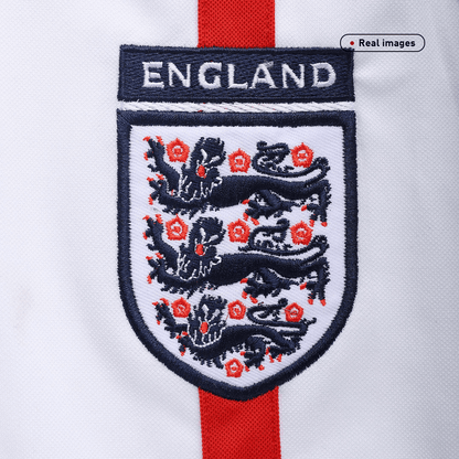 Retro BECKHAM #7 England Mens Home Soccer Jersey 2002 White