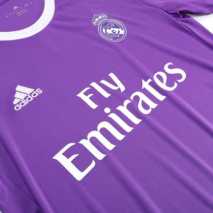 Retro SERGIO RAMOS #4 Real Madrid Mens Away Long Sleeve Soccer Jersey 2016/17 Purple